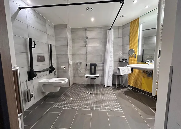 Hotel - - Hafencity By Ihg 4*