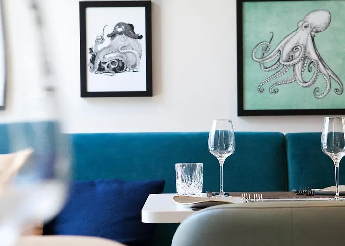- - Hafencity By Ihg 4*