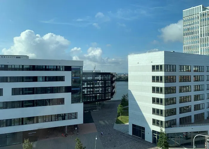 - - Hafencity By Ihg Hamburg